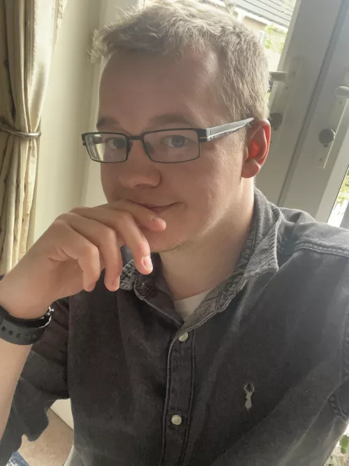 Relaxing at home before the day starts, how is everyone doing? π