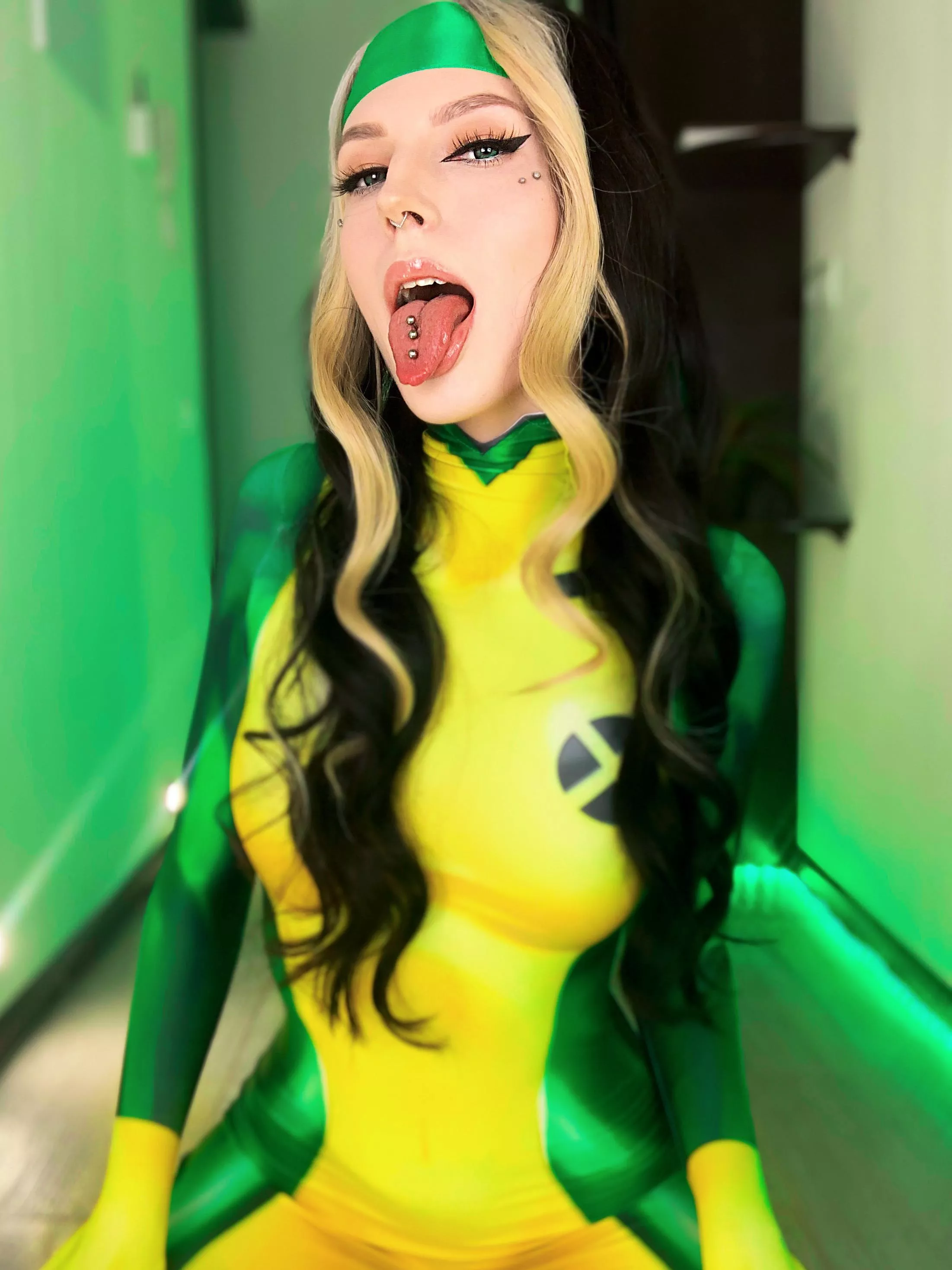 2202px x 2936px - Rogue from X Men cosplay by Helly Rite nudes by Helly_Rite