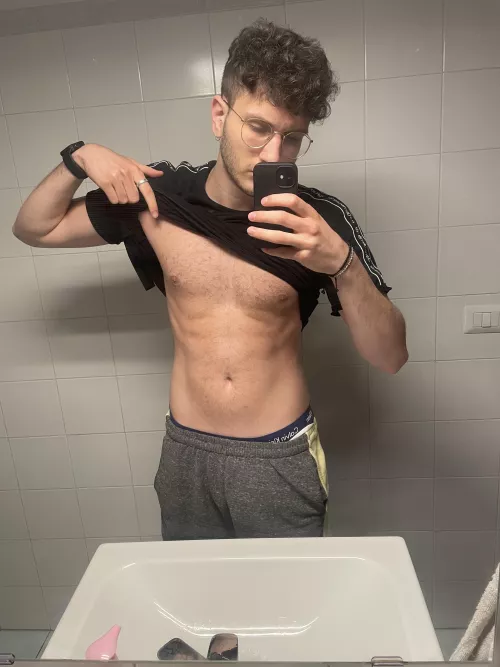 Sad because I’ve no abs