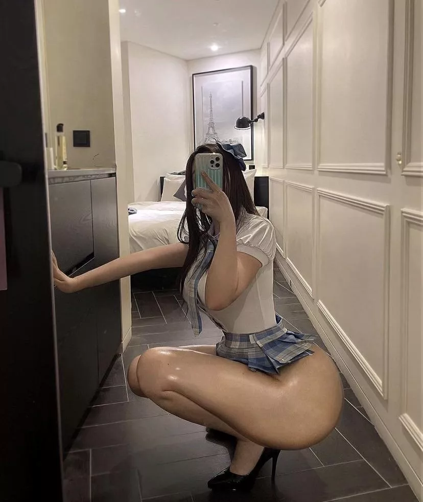 Sauce? #ulzzang #kpopfap #heels #squat #bubblebutt #heels