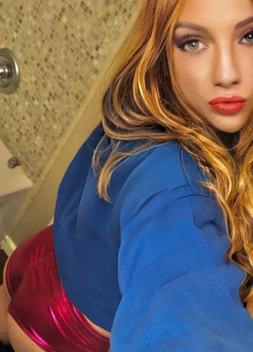 Say hi if you want a sissy friend 🤗