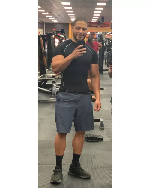 Seeing some real progress. My calves are almost not small! š