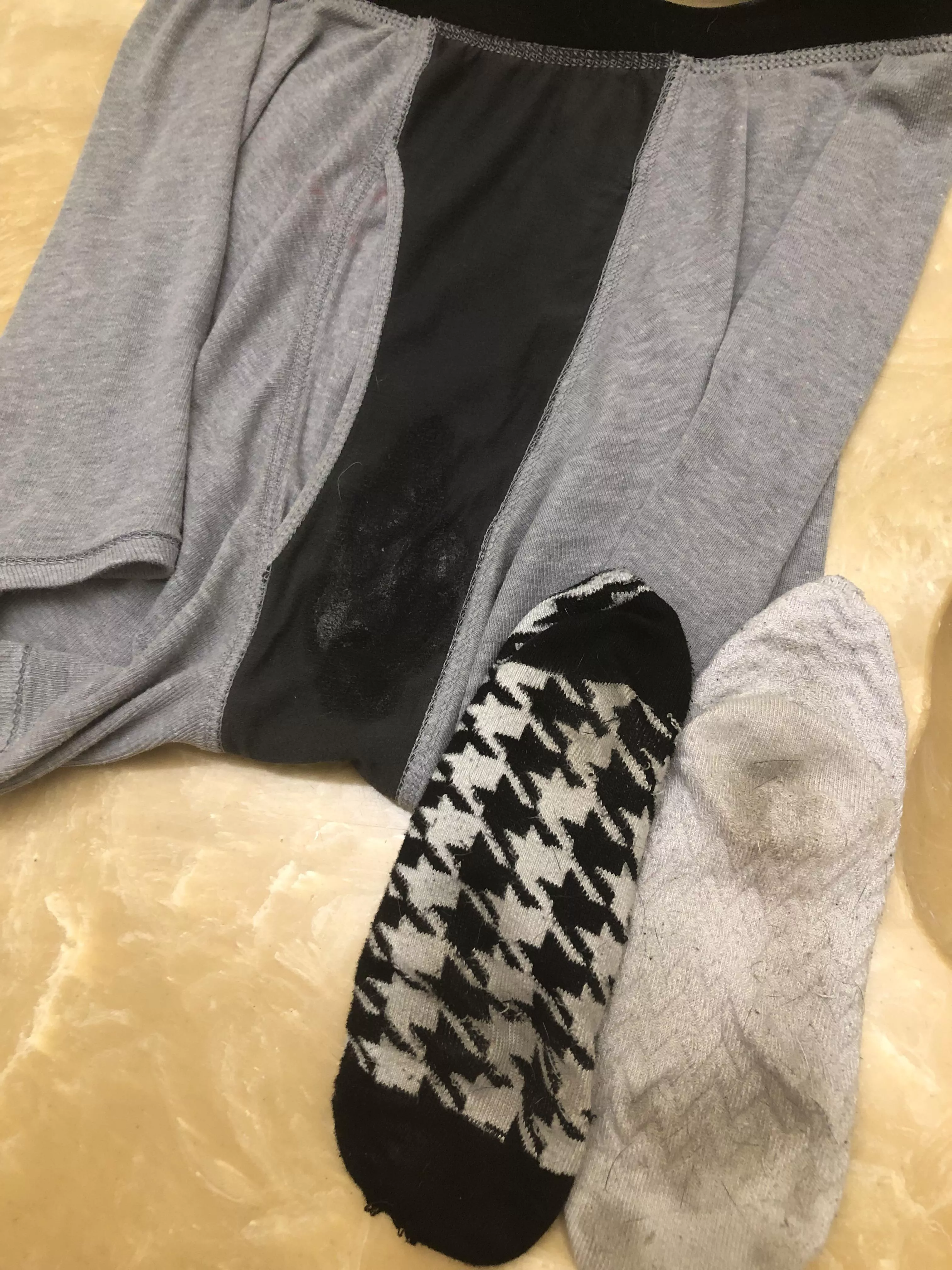 [Selling] [24 y/o NB] Mismatched set today lol, boxers covered in 24 hours of grool, and pair of stinky socks. Both for $50 or $30 a piece. Worn by your favorite genderfluid devil dom 🖤