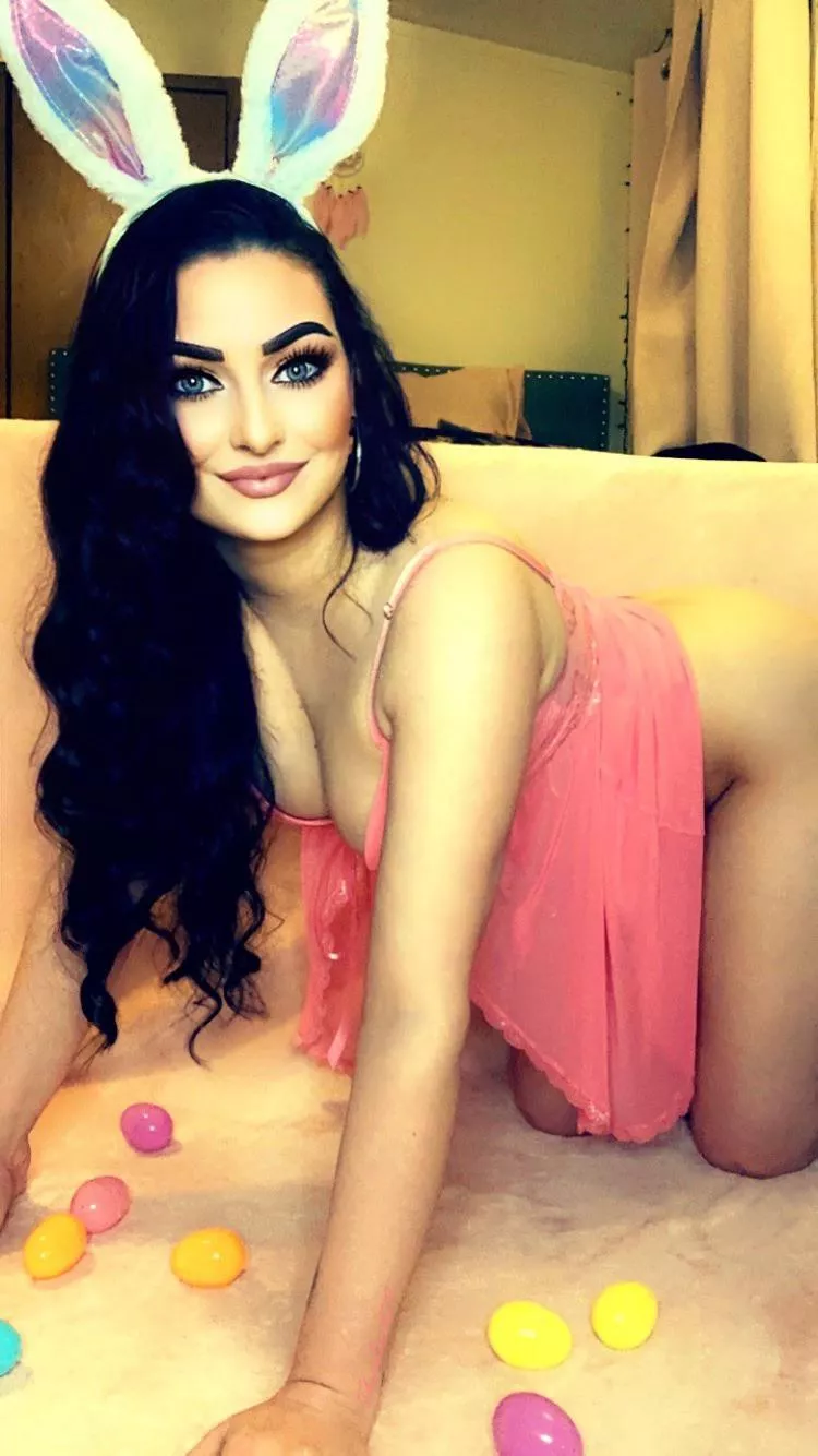 [Selling] 🌸 Hopping into your dirty thoughts 🌸 Panties, Sexting, Vials, Content, GFE, Candy & more. Menu & Spring Specials are pinned to my page 🌸