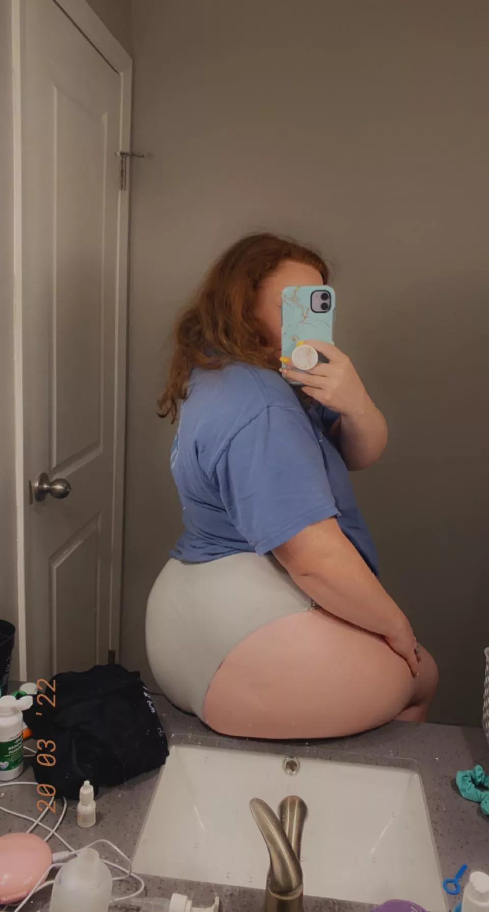 [SELLING] let’s shower together💦 pics, vids, sexting, GFE, dropbox(3,300+ items), panties, premium, OF, etc. KlK: ctrlr / SC: bunnybabesred / OF: rhbunnyb