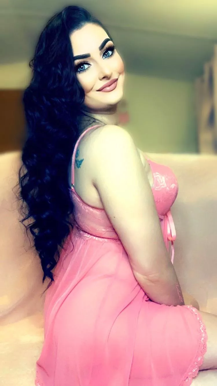 [Selling] 🌸 Lookin’ like a snack. Come, eat me! 🌸 Panties, Sexting, Vials, Content, GFE, Candy & more. Menu & Spring Specials are pinned to my page 🌷