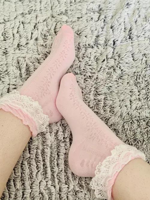 (selling) (US) These socks are so cute and soft. They’d make the perfect addition to your collection 💕