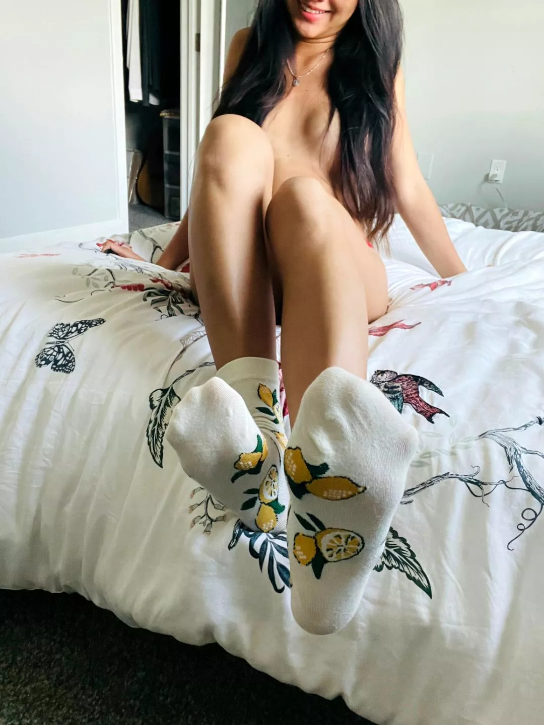 [Selling][US] I got somewhere you can stick your nose... DM me to see my drawer and get a pair of my dirty, smelly socks 💜 Don't be shy baby 😘