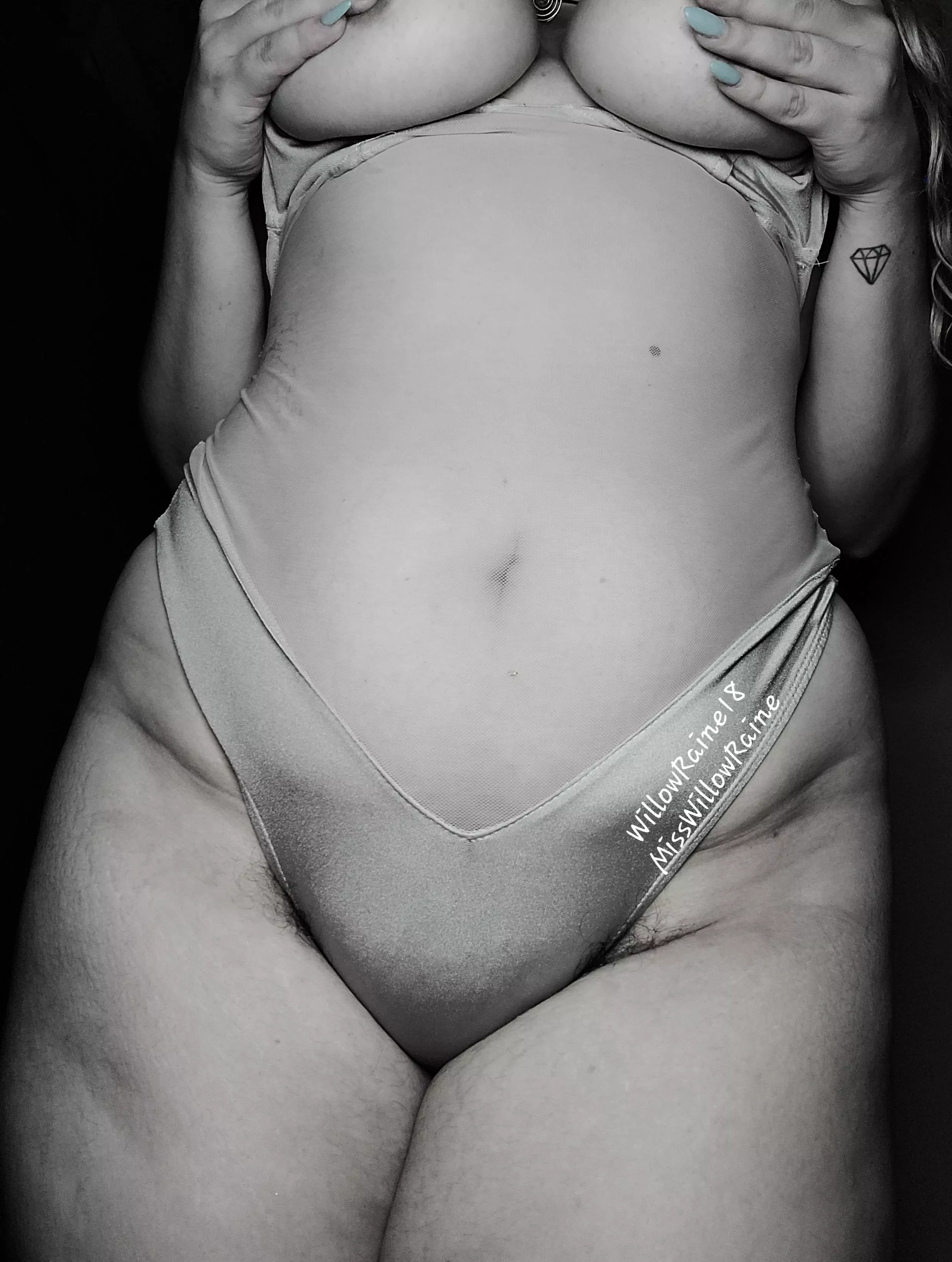 [SELLING]❗VERIFIED❗Curvy and unrelenting 🥵 I available all night for [KIK] and [LIVE CAM] sessions! How do you plan to entertain me? 😈👑 SISSIFICATION•HUMILIATION•SPH•DICK RATES•CBT•FOOT WORSHIP•DEGRADATION•CEI•PETPLAY! [KIK] 