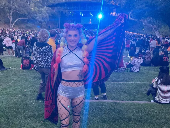 [SFW] my hair is purple, but the only one at the rave with rainbow heheh