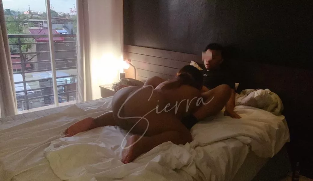 She dipped, taking the head in her mouth, [f]licking her tongue