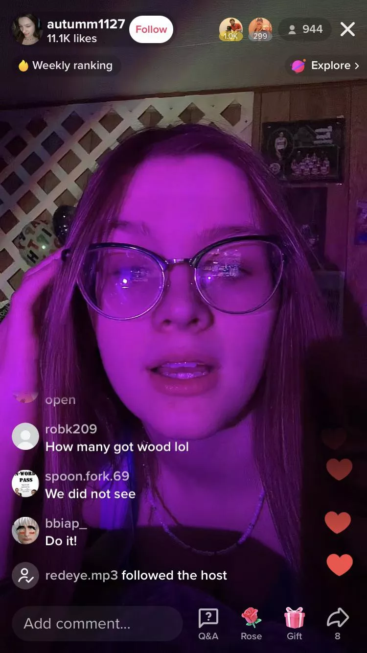 She flashing name in screen shot. She flashing name in screen shot.