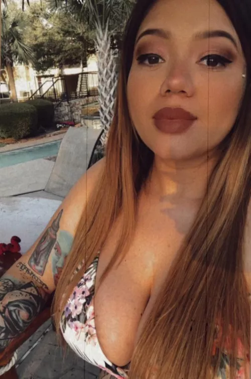 she knows what she's doing 🥴