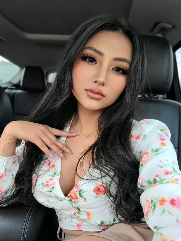 she’s definitely a hottie