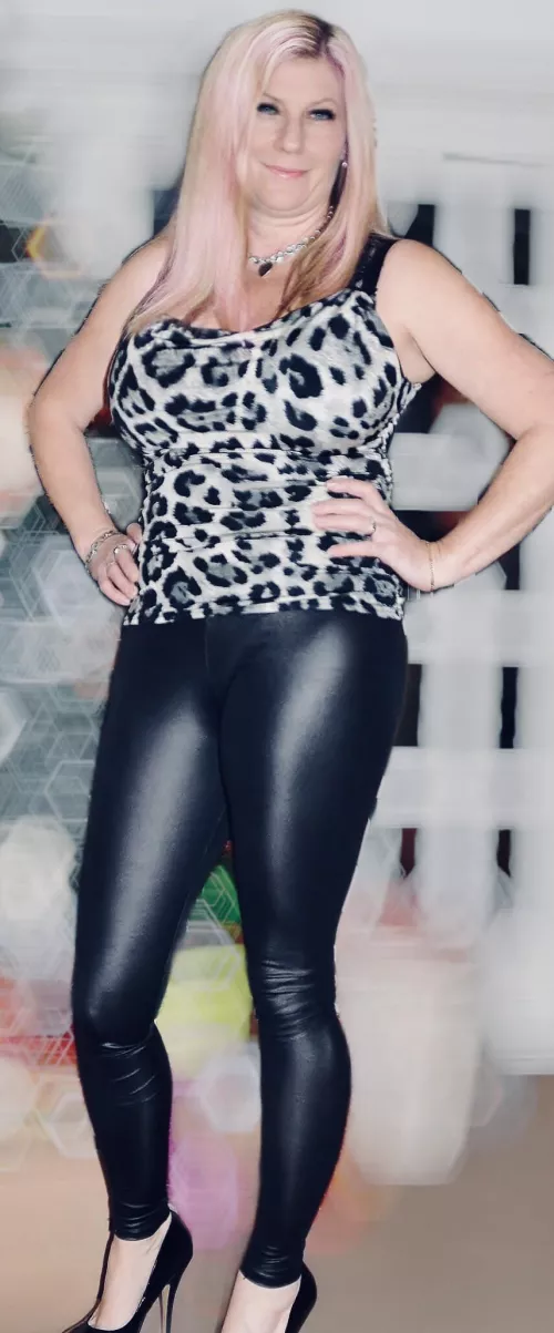 Shiny Mature wife