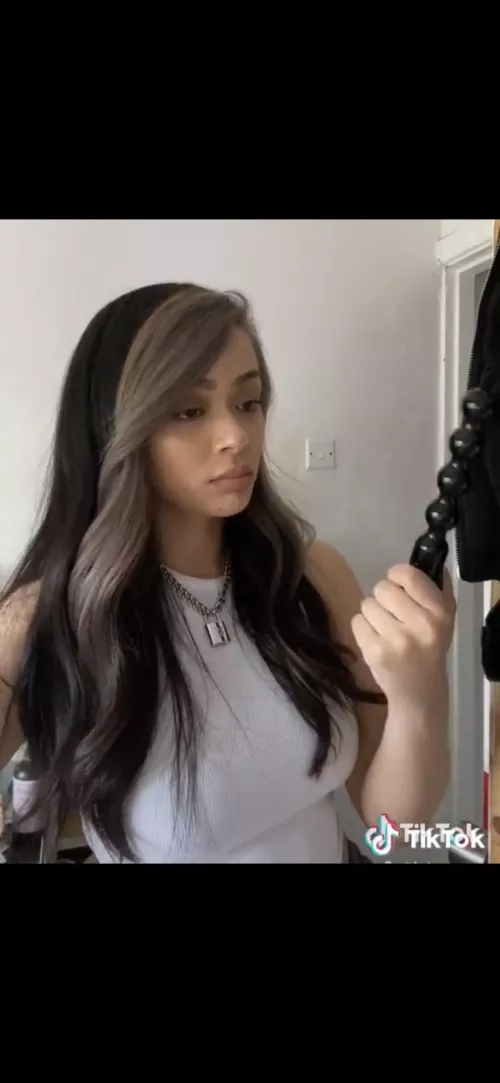 Shove it in your sexy slutty sis 😈