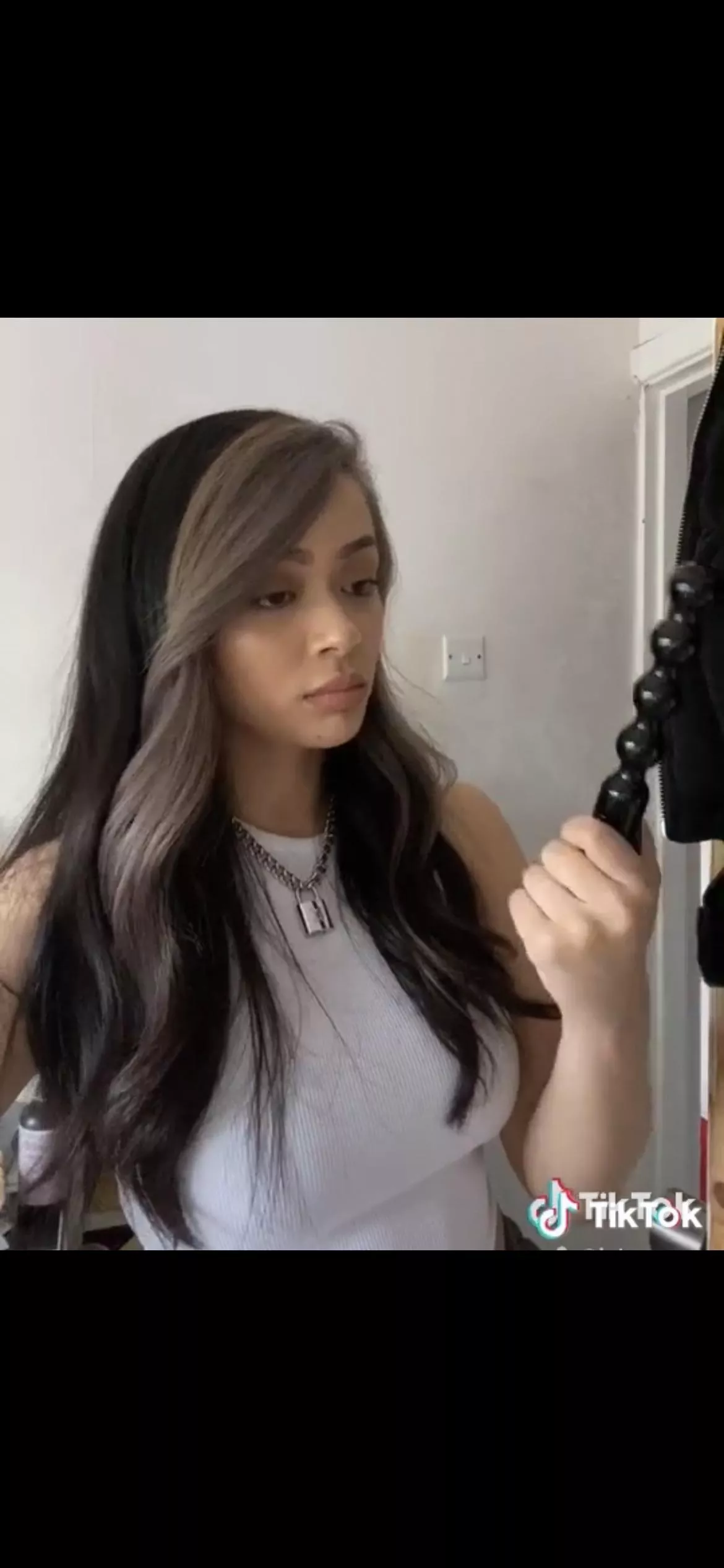 Shove it in your sexy slutty sis 😈