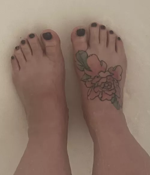 Shower feet 💦
