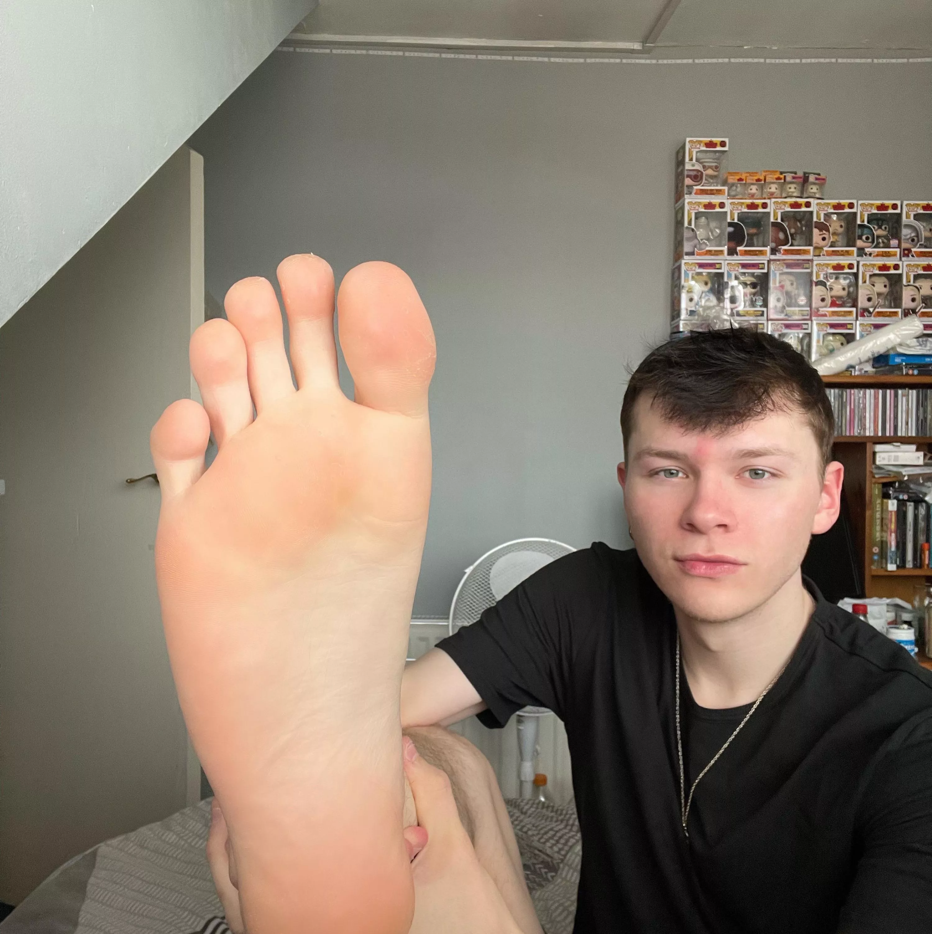 showing you my sole on this boring thursday 😝