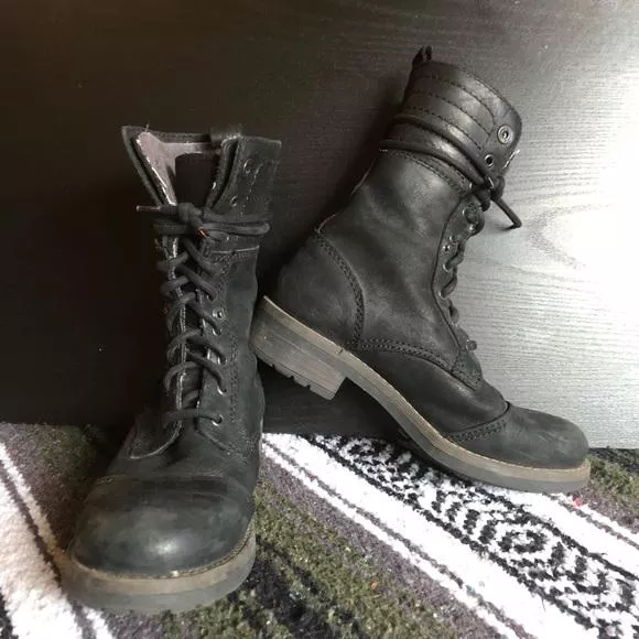 Similar boots to these? These are discontinued and I can't find a used pair in my size