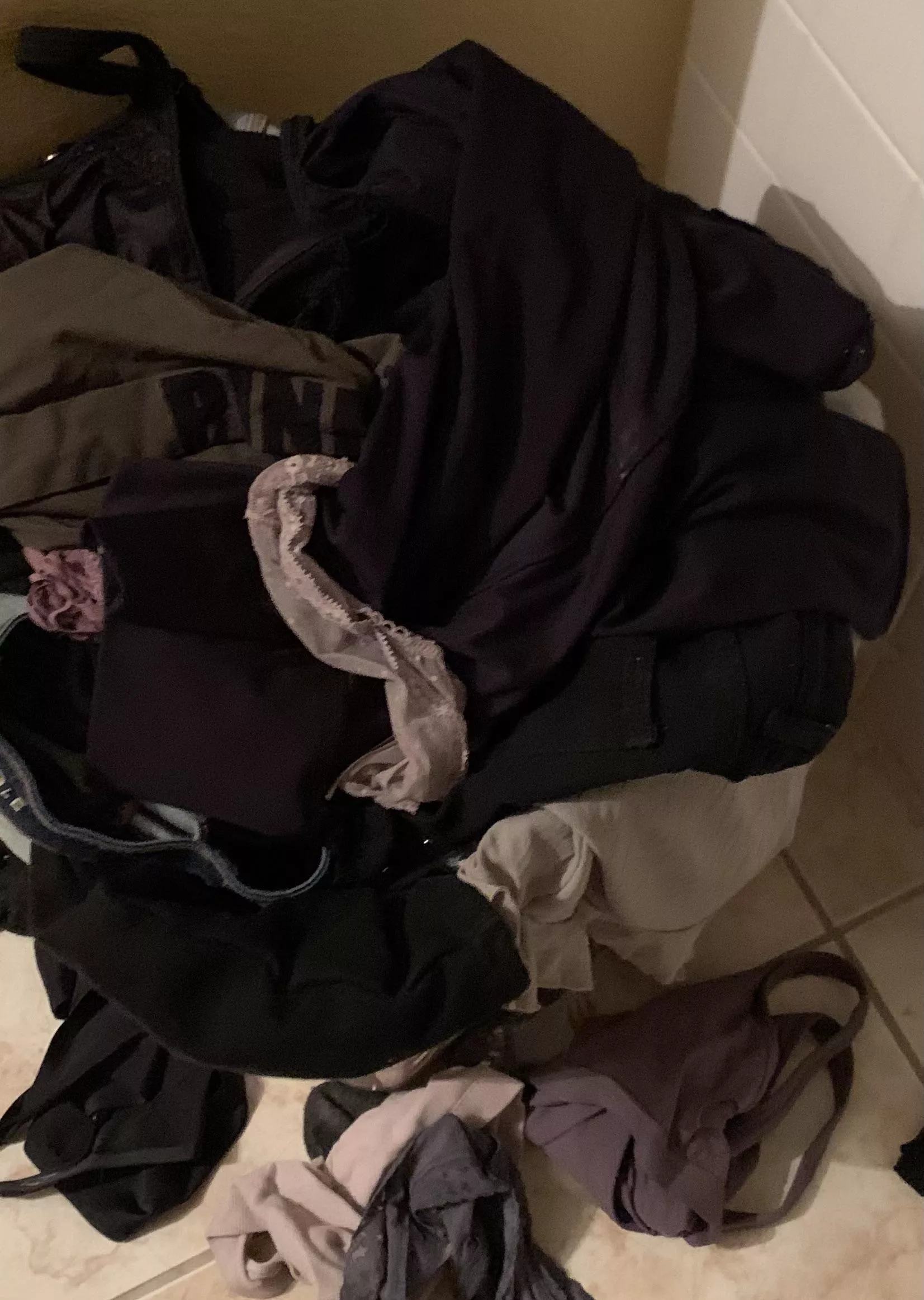 Sister dirty laundry. So many dirty panties 🤤 feels like heaven