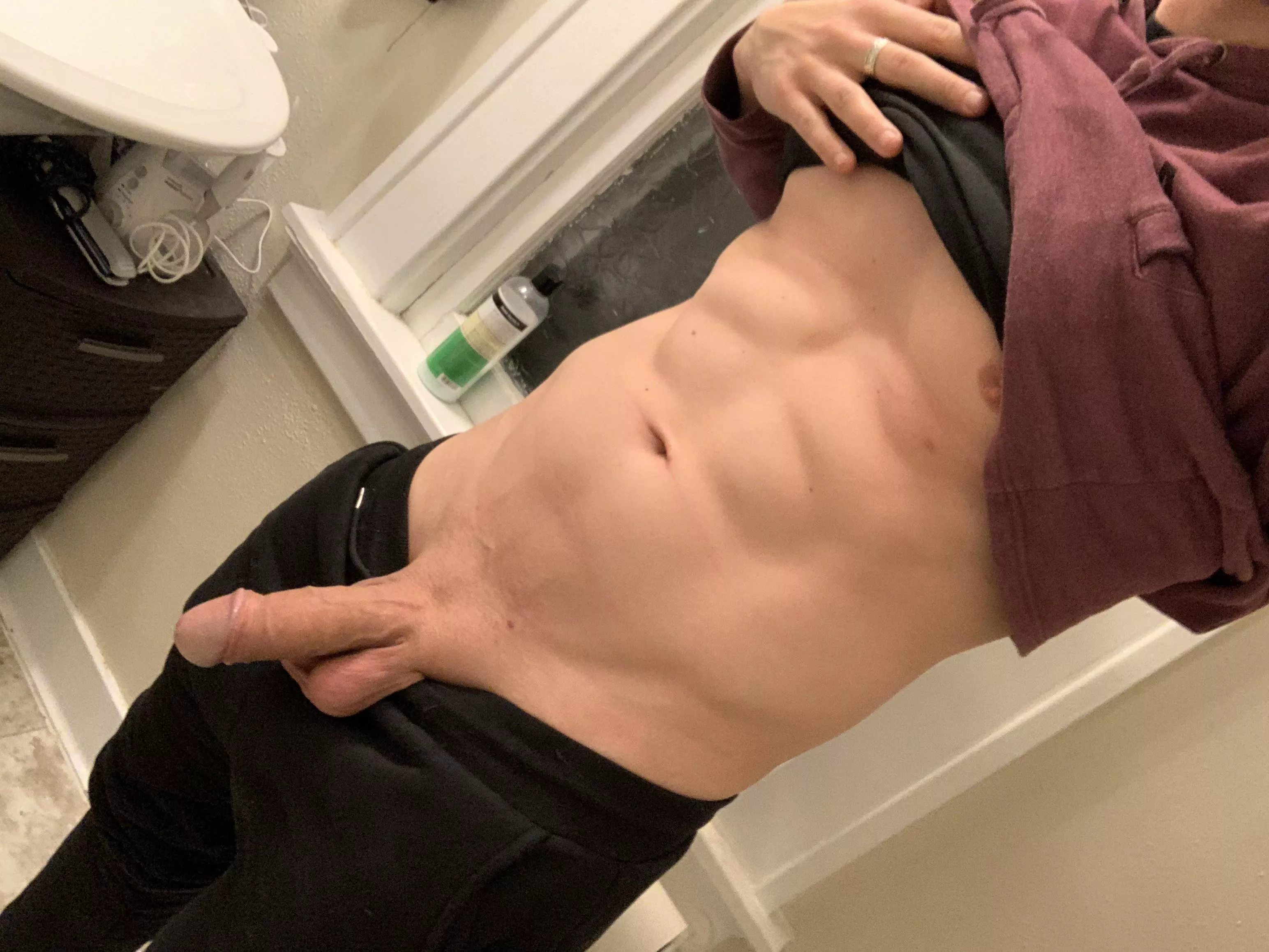 Sleepy, horny, off to bed. 😘