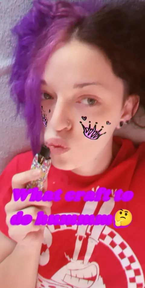 Small little W&B 🍃🐝🥰💋 but now I cants decide what crafts to do 🤔😶😗