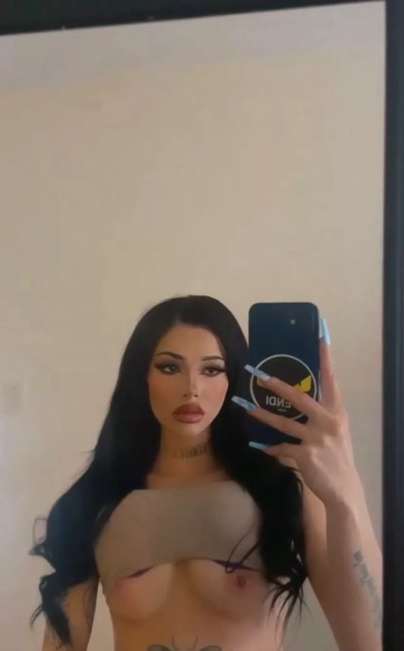 😳❤️🍑 So horny right know …. It’s free sub to my O.F link below get all my squirting vids & anal 🤪 snap is parrttiimeangel