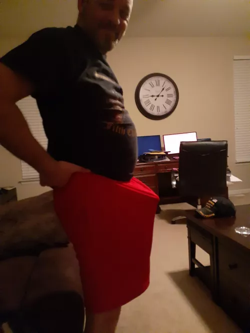 So my girlfriend and I were making out on the couch and when I got up to go to bed....this happened 😁 She was pretty proud of herself too!! 🤣😂