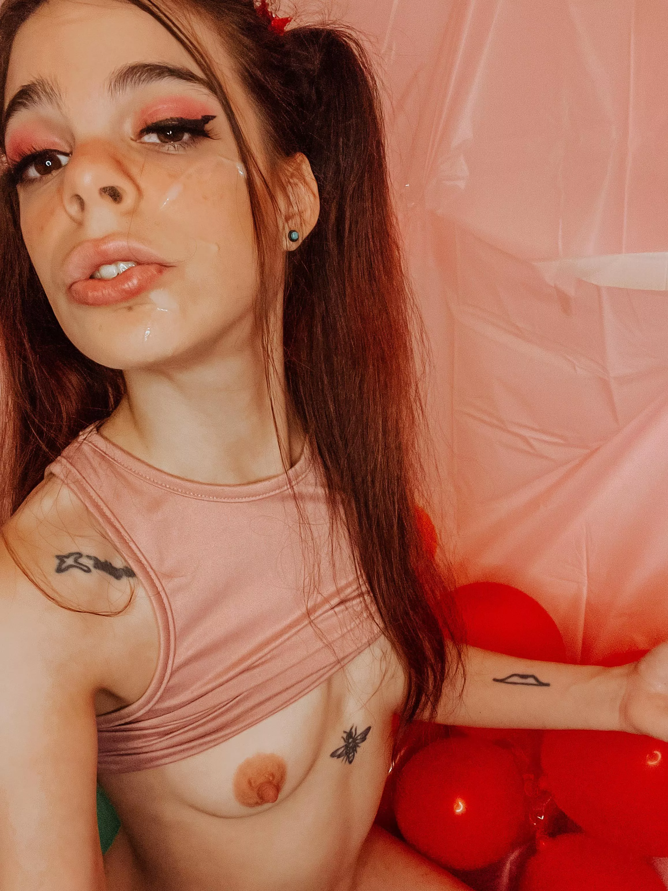 So small you can barely see them 🥺