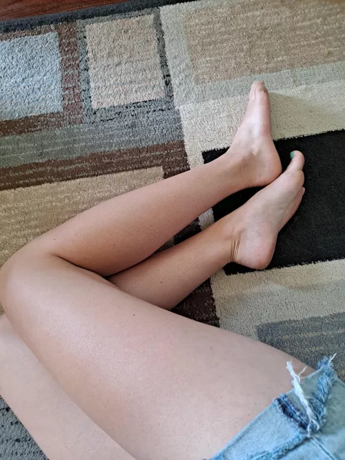 Someone come lotion these up for me. I'm desperate!