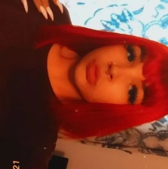 Someone hmu to talk?