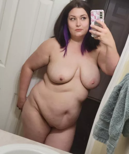 Sometimes a girl just wants to be seen naked 🤷‍♀️