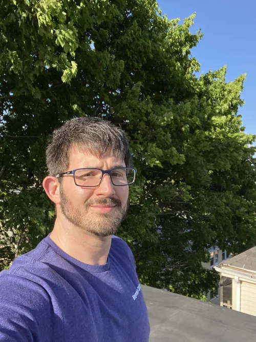 Sometimes you just need to be on your roof and take a selfie