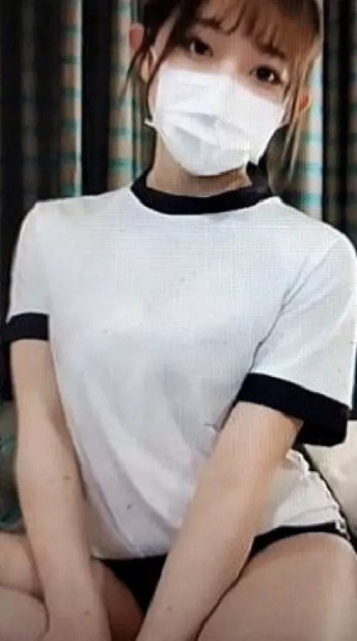 Source?I remember I've seen it on FC2 or somewhere a few days ago but I can't find it now. Need help.