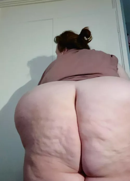 Spank me senseless 🍑👋🏻