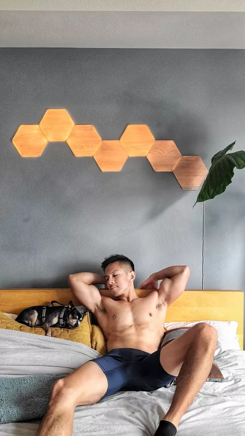 Spending time with Gizmo πΆ