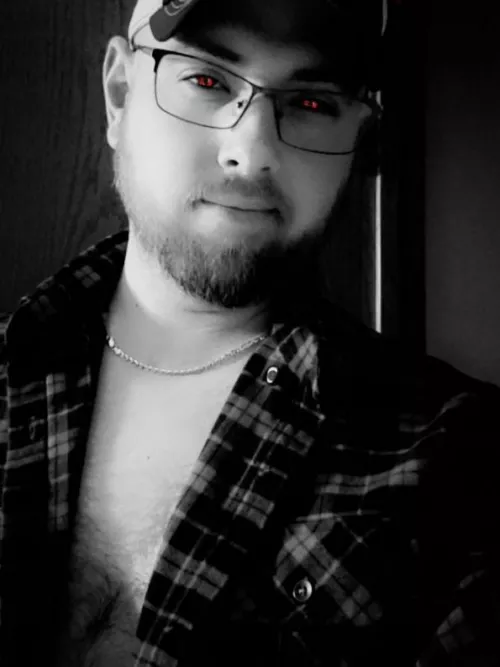 Stare into my eyes 😉