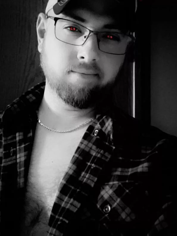 Stare into my eyes 😉