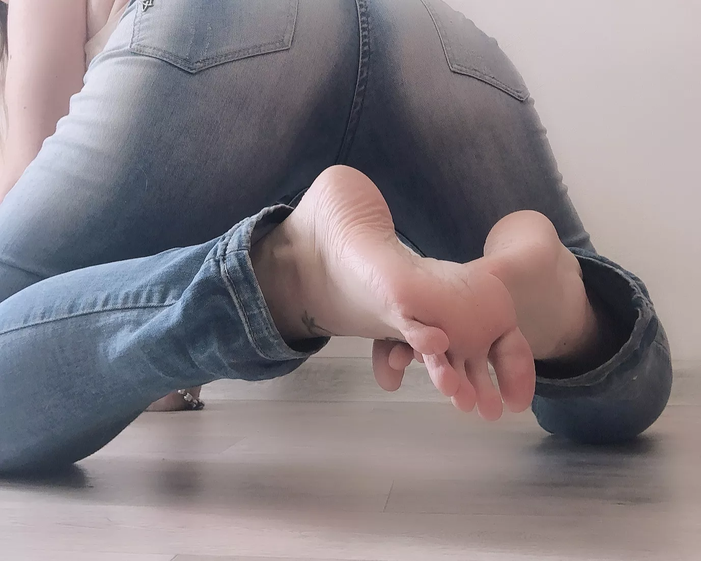 Start at my feet, and work your way up Start at my feet, and work your way up