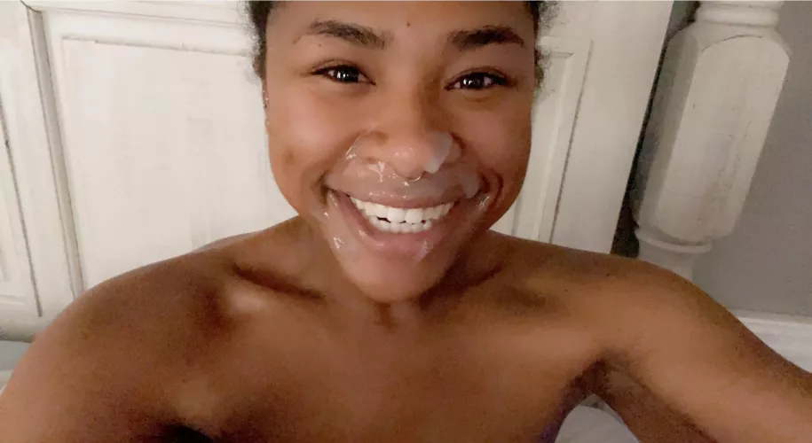 started my day the best way I know how 💦😁 I’m such a happy slut!