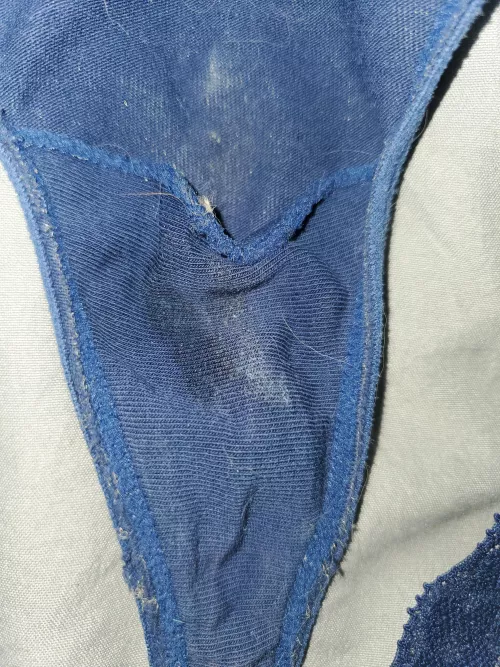 Stepmoms pussy must be soaking wet today🤤