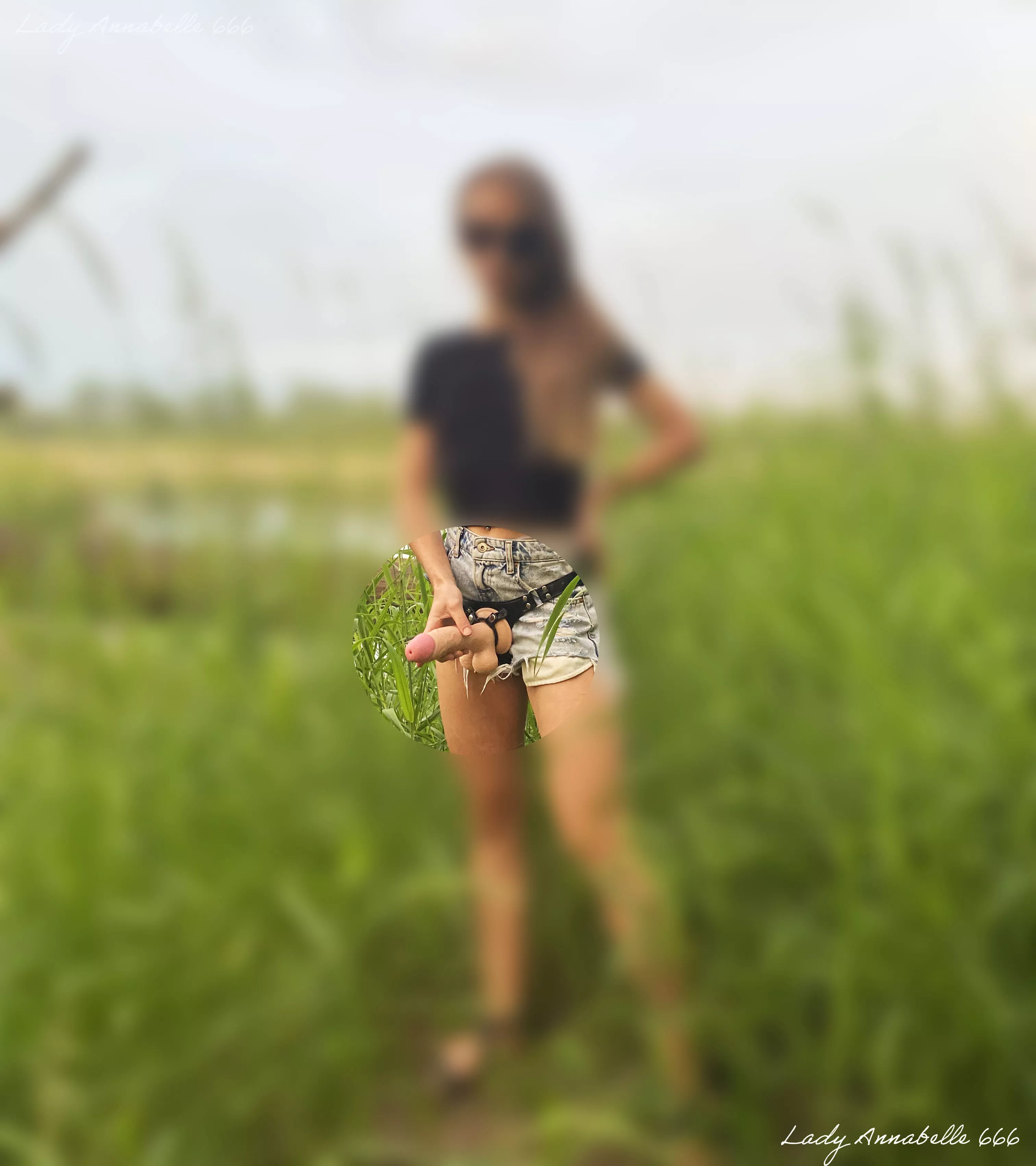 Stop scrolling ⚠️ Start worshipping my cock 👅