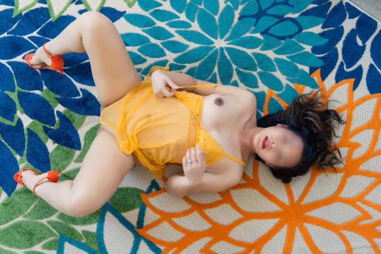 Stop staring and get down here. 😈