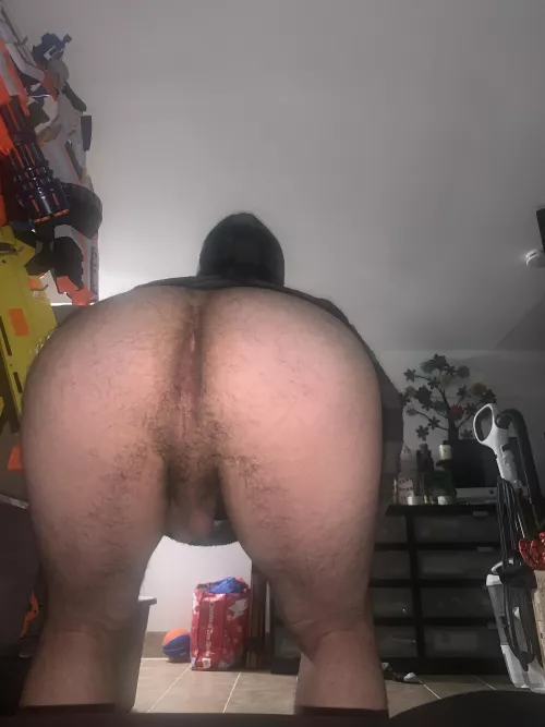 Straight guy big 🍑?