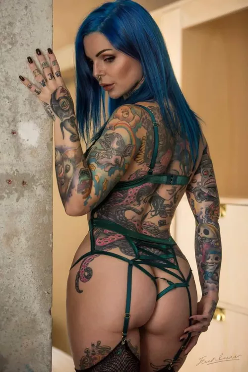 Stunning backside 🍑