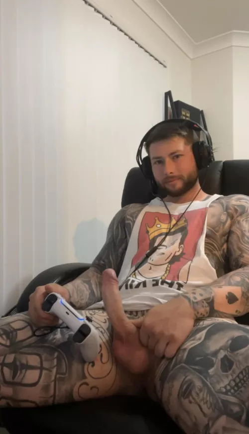 Suck me while I game? 😎