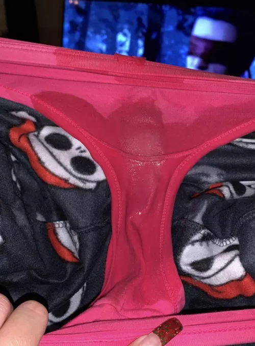 Suck the juice out of my panties 😈