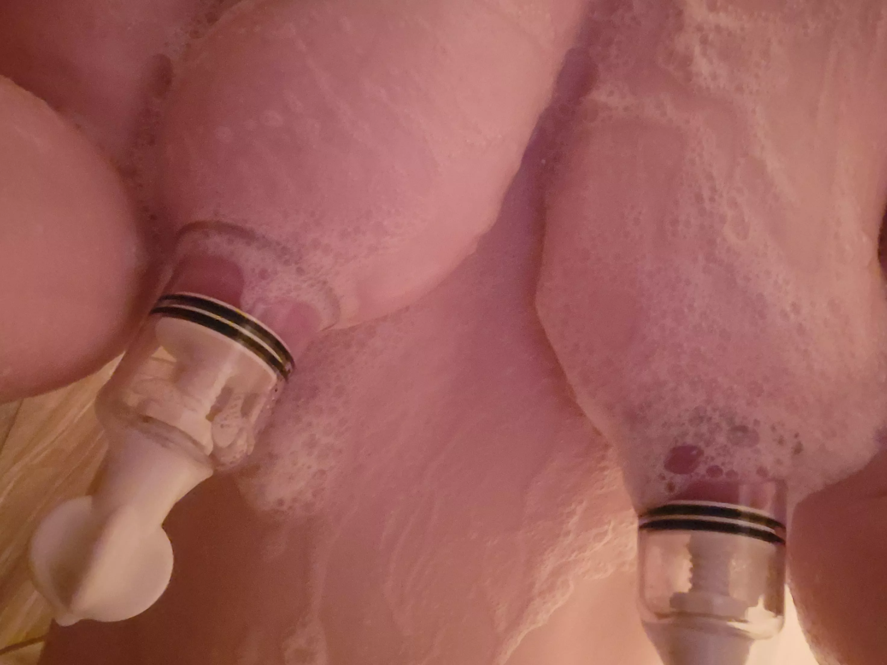 suddsie and sucked 🛁