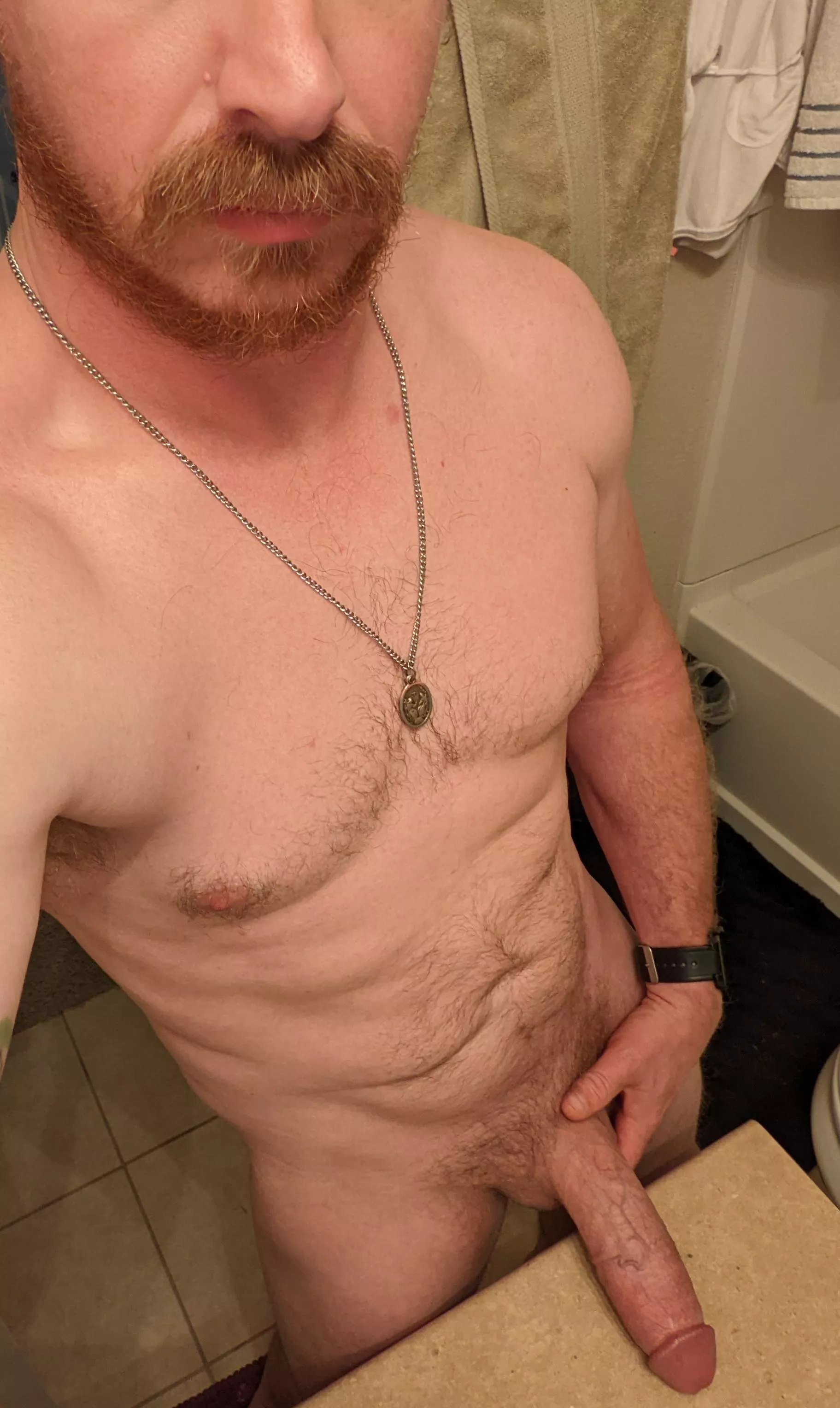 Sunday funday. Could use a hand. Sunday funday. Could use a hand.